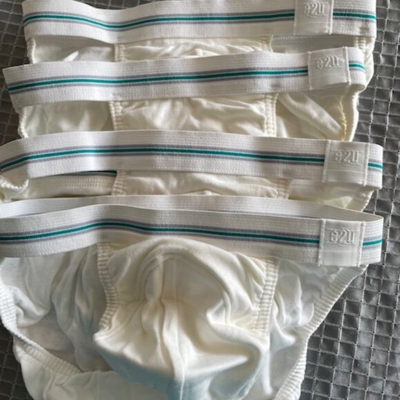 E2U 4 briefs brand new size S - Picture 1 of 2
